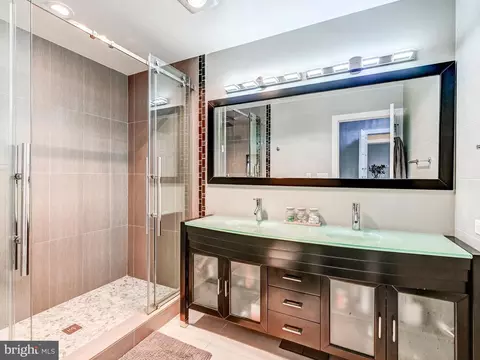10 E Lee St #2402, Baltimore, MD 21202 photo 22
