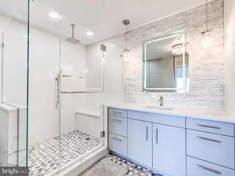 10 E Lee St #2402, Baltimore, MD 21202 photo 32
