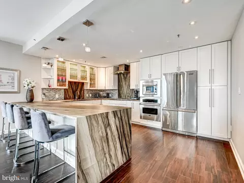 10 E Lee St #2402, Baltimore, MD 21202 photo 4