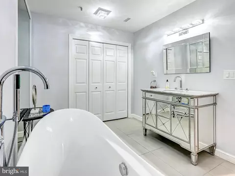 10 E Lee St #2402, Baltimore, MD 21202 photo 35
