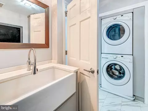 10 E Lee St #2402, Baltimore, MD 21202 photo 36