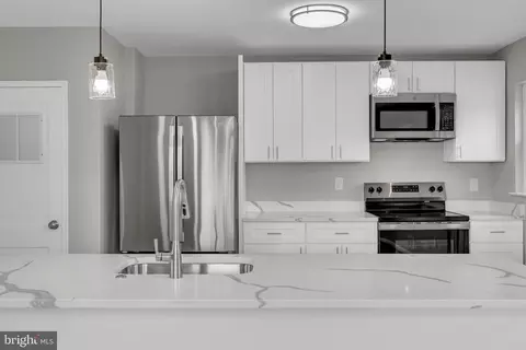 Kitchen - 854 Bradhurst Rd, Baltimore, MD 21212 photo 2 of 2