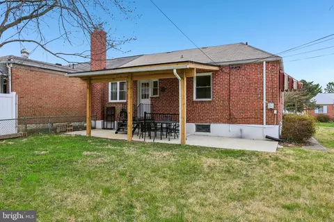Exterior - 4714 Hellwig Rd, Baltimore, MD 21206 photo 6 of 7