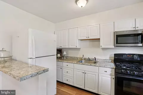 Kitchen - 4714 Hellwig Rd, Baltimore, MD 21206 photo 1 of 2