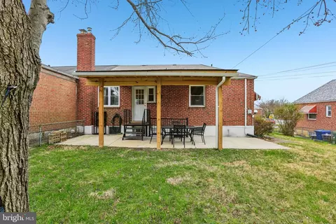 Exterior - 4714 Hellwig Rd, Baltimore, MD 21206 photo 5 of 7