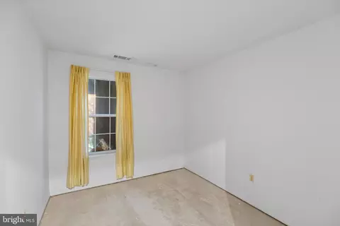 Bedroom - 6231 Marlora Rd, Baltimore, MD 21239 photo 1 of 3