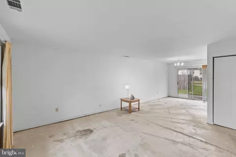 Living - 6231 Marlora Rd, Baltimore, MD 21239 photo 1 of 3