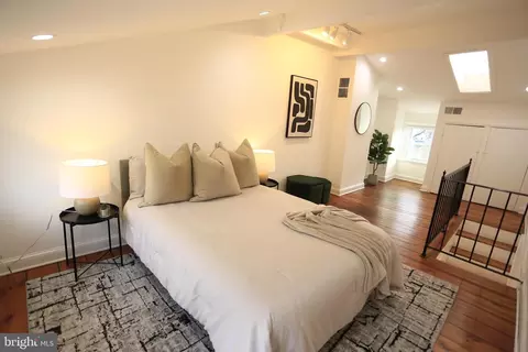 Bedroom - 29 E Henrietta St, Baltimore, MD 21230 photo 4 of 7