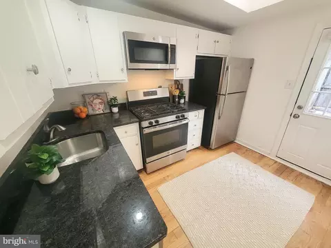 Kitchen - 29 E Henrietta St, Baltimore, MD 21230 photo 1 of 3