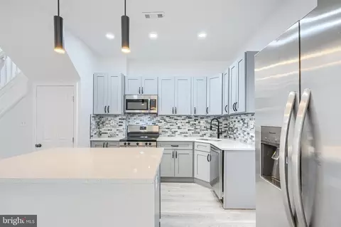 Kitchen - 513 Normandy Ave, Baltimore, MD 21229 photo 1 of 2