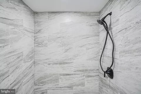 Bath - 513 Normandy Ave, Baltimore, MD 21229 photo 5 of 5