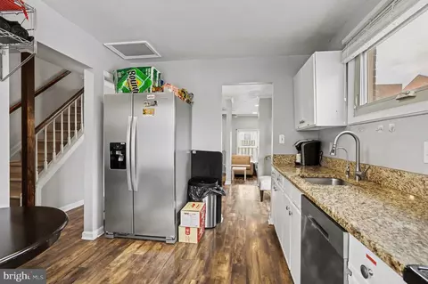 Entry Way - 216 Scott St, Baltimore, MD 21230 photo 3 of 5