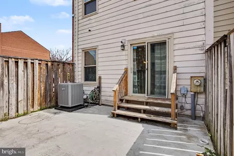 Exterior - 216 Scott St, Baltimore, MD 21230 photo 2 of 3