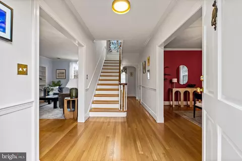 Entry Way - 212 Witherspoon Rd, Baltimore, MD 21212 photo 2 of 9