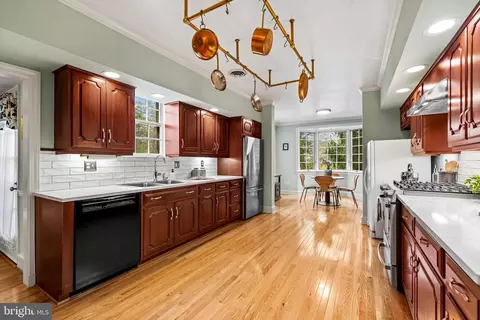 Kitchen - 212 Witherspoon Rd, Baltimore, MD 21212 photo 4 of 4