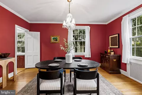 Dining - 212 Witherspoon Rd, Baltimore, MD 21212 photo 1 of 4