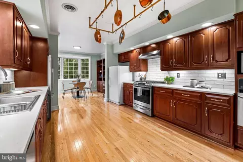 Kitchen - 212 Witherspoon Rd, Baltimore, MD 21212 photo 3 of 4