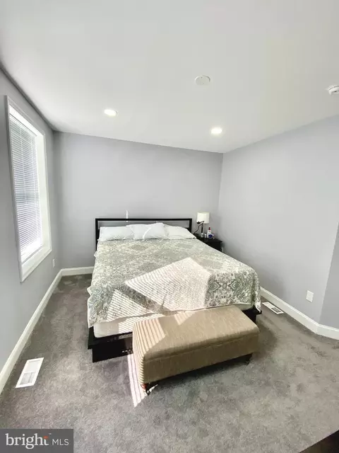 Bedroom - 746 Linnard St, Baltimore, MD 21229 photo 1 of 4