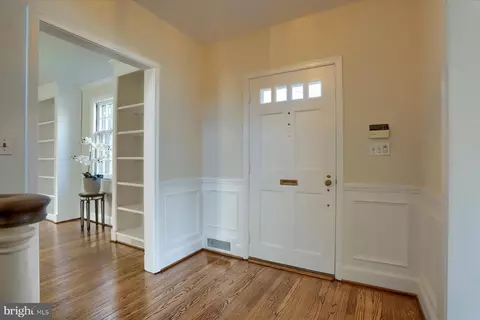 Entry Way - 115 Witherspoon Rd, Baltimore, MD 21212 photo 2 of 7