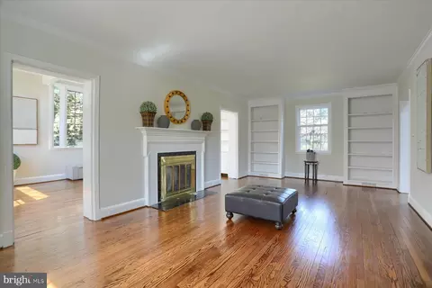 Living - 115 Witherspoon Rd, Baltimore, MD 21212 photo 2 of 4
