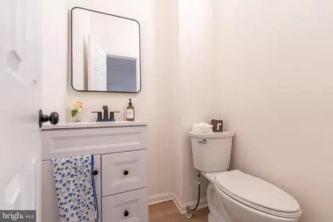 Bath - 511 E 35th St, Baltimore, MD 21218 photo 1 of 2