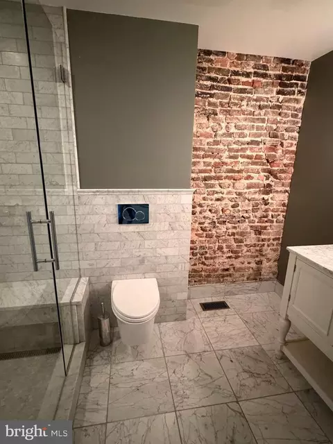 Bath - 2346 Sidney Ave, Baltimore, MD 21230 photo 1 of 5