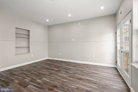 Living - 3006 Elliott St, Baltimore, MD 21224 photo 4 of 5
