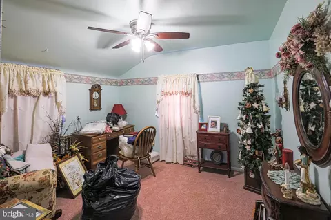 Bedroom - 6105 Walther Ave, Baltimore, MD 21206 photo 2 of 4
