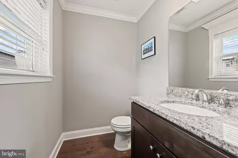 Entry Way - 935 S Bouldin St, Baltimore, MD 21224 photo 6 of 6