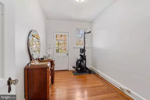 Bedroom - 706 E Lake Ave, Baltimore, MD 21212 photo 3 of 6
