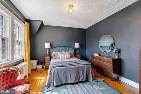 Bedroom - 706 E Lake Ave, Baltimore, MD 21212 photo 4 of 6