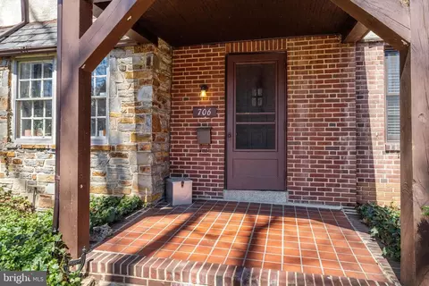 Exterior - 706 E Lake Ave, Baltimore, MD 21212 photo 4 of 13