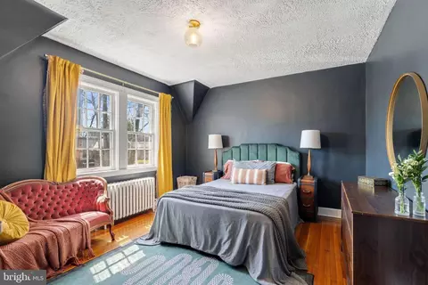 Bedroom - 706 E Lake Ave, Baltimore, MD 21212 photo 5 of 6