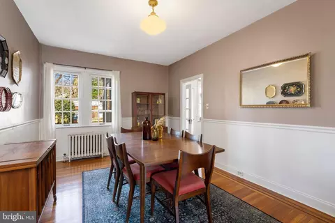 Dining - 706 E Lake Ave, Baltimore, MD 21212 photo 2 of 3