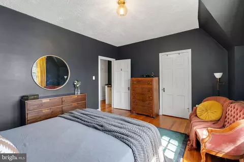 Bedroom - 706 E Lake Ave, Baltimore, MD 21212 photo 6 of 6