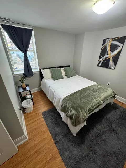 Bedroom - 17 E 21st St, Baltimore, MD 21218 photo 4 of 9