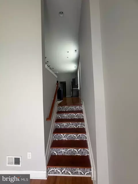 Entry Way - 17 E 21st St, Baltimore, MD 21218 photo 3 of 16
