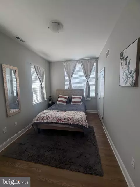 Bedroom - 17 E 21st St, Baltimore, MD 21218 photo 3 of 9