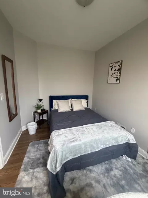 Bedroom - 17 E 21st St, Baltimore, MD 21218 photo 2 of 9