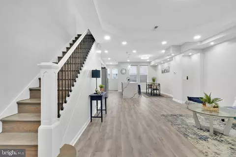 Entry Way - 2014 N Wolfe St N, Baltimore, MD 21213 photo 4 of 18