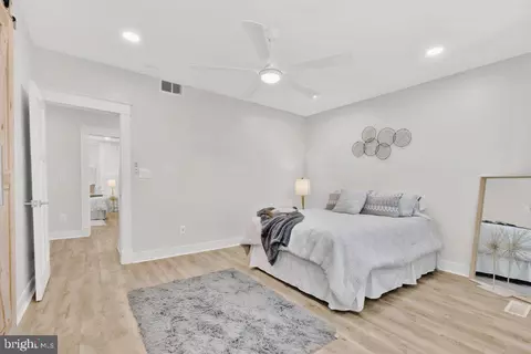 Bedroom - 2014 N Wolfe St N, Baltimore, MD 21213 photo 4 of 8