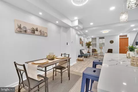 Entry Way - 2014 N Wolfe St N, Baltimore, MD 21213 photo 9 of 18