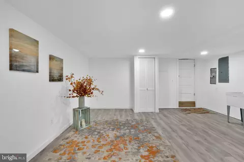 Entry Way - 2014 N Wolfe St N, Baltimore, MD 21213 photo 18 of 18