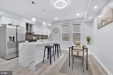 Entry Way - 2014 N Wolfe St N, Baltimore, MD 21213 photo 8 of 18