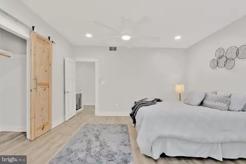 Bedroom - 2014 N Wolfe St N, Baltimore, MD 21213 photo 3 of 8