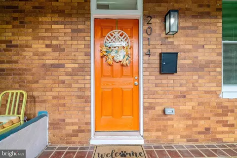 Entry Way - 2014 N Wolfe St N, Baltimore, MD 21213 photo 2 of 18