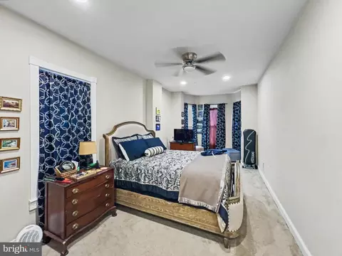 Bedroom - 1610 N Broadway N, Baltimore, MD 21213 photo 4 of 4