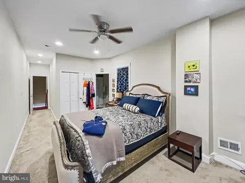 Bedroom - 1610 N Broadway N, Baltimore, MD 21213 photo 3 of 4