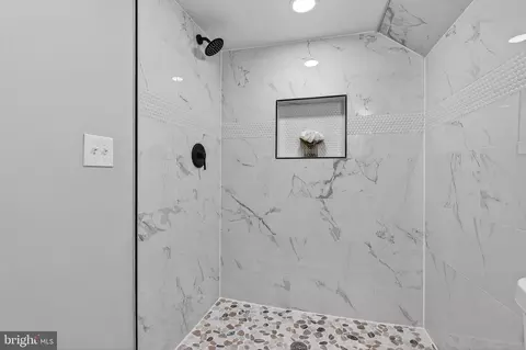Bath - 1820 N Collington Ave, Baltimore, MD 21213 photo 5 of 5