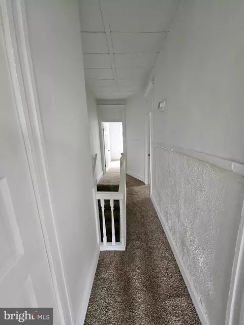 Entry Way - 3141 Elmora Ave, Baltimore, MD 21213 photo 3 of 3